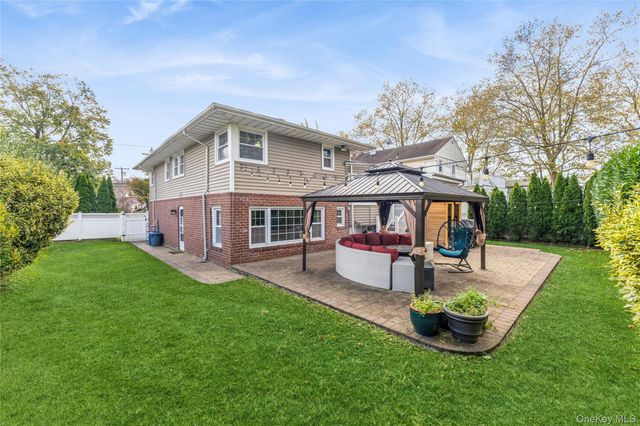 575 Cornwell Avenue, Malverne, NY 11565