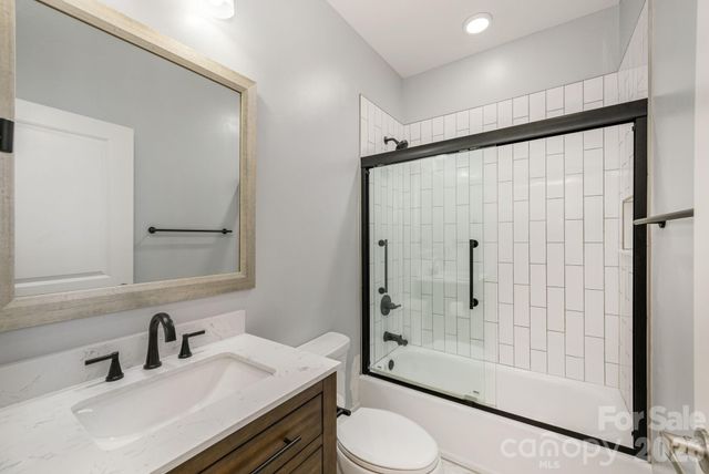 69 Stamford Street, Asheville, NC 28803