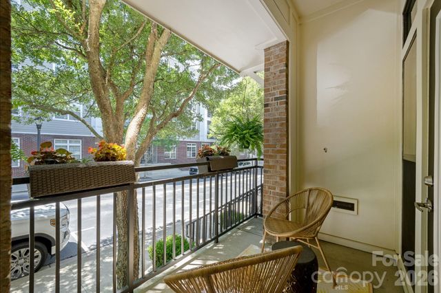 69 Stamford Street, Asheville, NC 28803