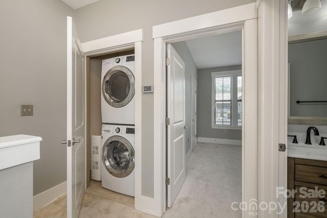 69 Stamford Street, Asheville, NC 28803