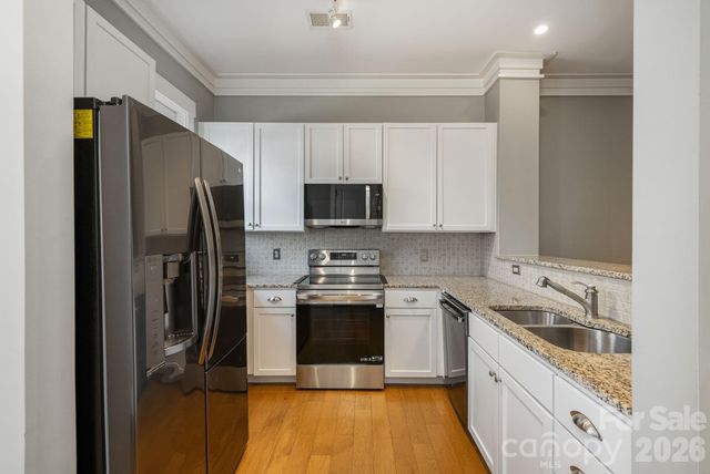 69 Stamford Street, Asheville, NC 28803