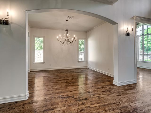 5902 E 110th Place, Tulsa, OK 74137