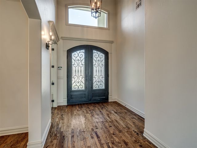 5902 E 110th Place, Tulsa, OK 74137
