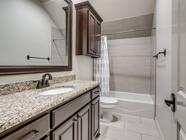 5902 E 110th Place, Tulsa, OK 74137