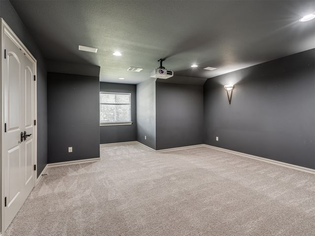 5902 E 110th Place, Tulsa, OK 74137