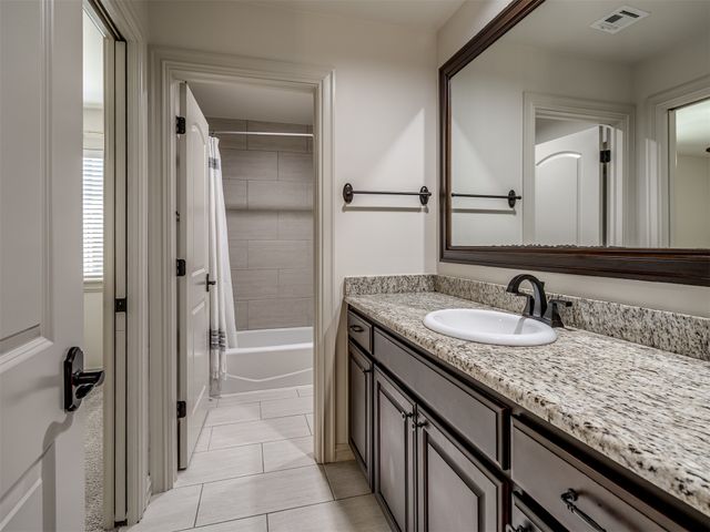 5902 E 110th Place, Tulsa, OK 74137