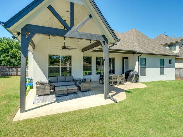 5902 E 110th Place, Tulsa, OK 74137