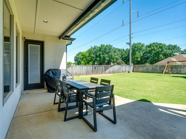 5902 E 110th Place, Tulsa, OK 74137