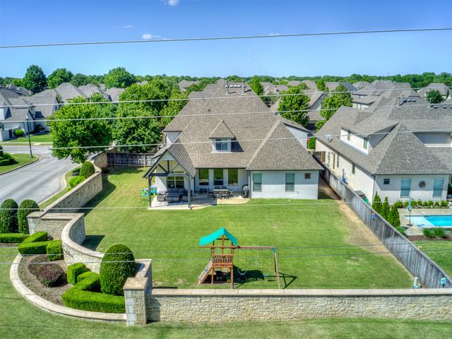 5902 E 110th Place, Tulsa, OK 74137