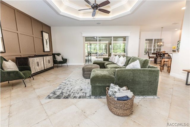 10517 NE 27th Street, Oxford, FL 34484