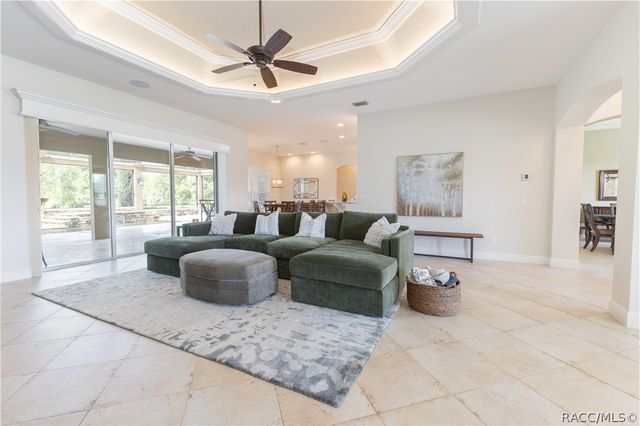 10517 NE 27th Street, Oxford, FL 34484