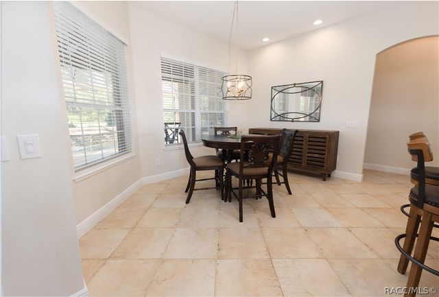 10517 NE 27th Street, Oxford, FL 34484