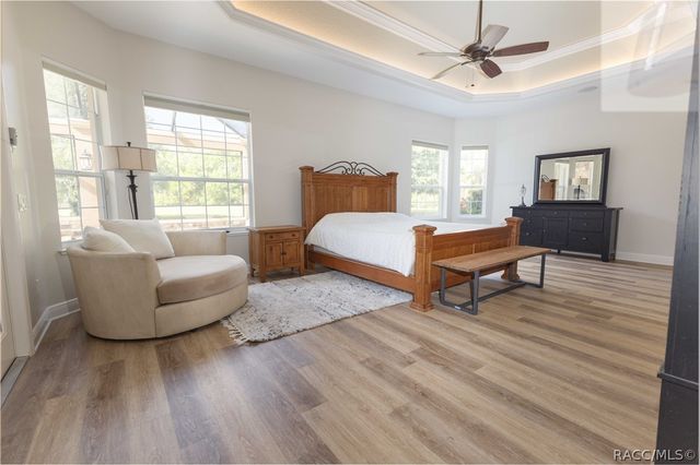 10517 NE 27th Street, Oxford, FL 34484