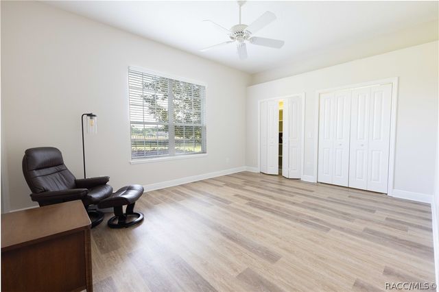 10517 NE 27th Street, Oxford, FL 34484