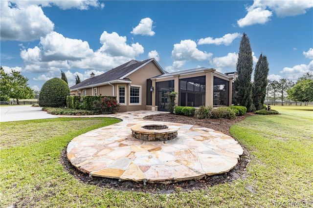10517 NE 27th Street, Oxford, FL 34484
