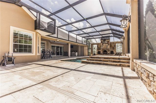 10517 NE 27th Street, Oxford, FL 34484