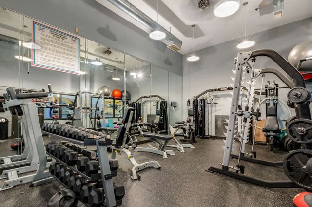 700 Church St Apt 1202, Nashville, TN 37203