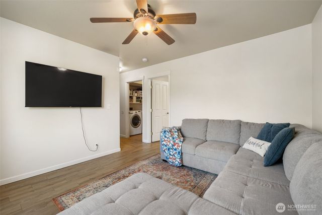 1085 Heron Ridge Avenue, Port Orchard, WA 98366