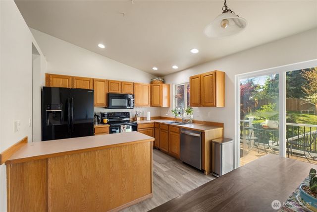 1085 Heron Ridge Avenue, Port Orchard, WA 98366