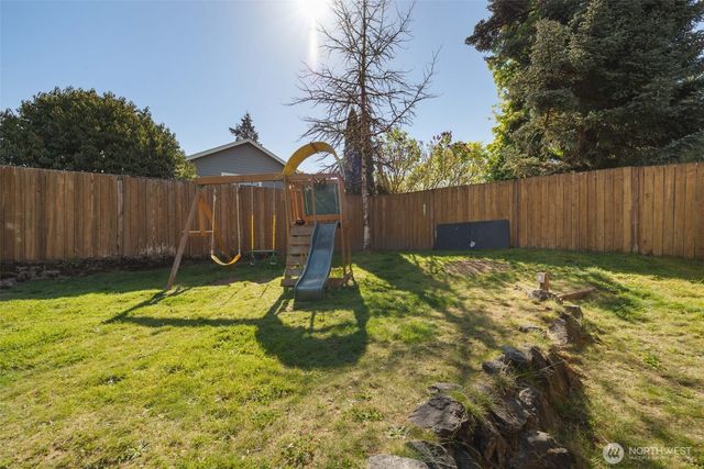 1085 Heron Ridge Avenue, Port Orchard, WA 98366