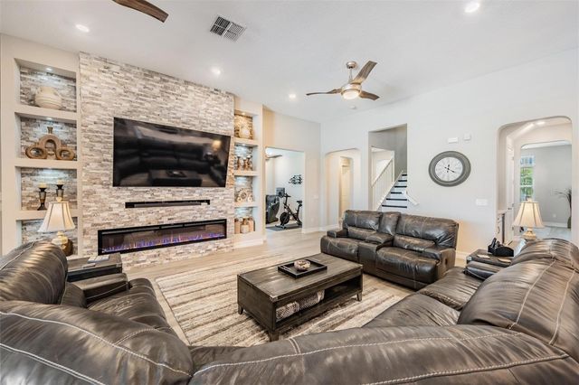 29043 PICANA LANE, Wesley Chapel, FL 33543