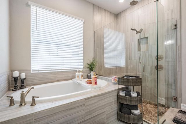 29043 PICANA LANE, Wesley Chapel, FL 33543