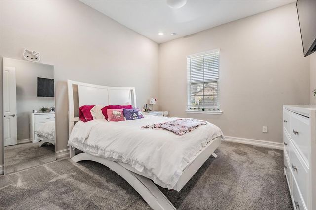 29043 PICANA LANE, Wesley Chapel, FL 33543