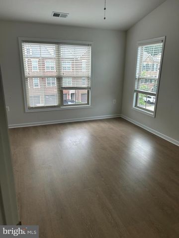 23314 TRADEWIND DR, Brambleton, VA 20148