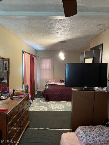 1815 Grantham Road, Cleveland, OH 44112