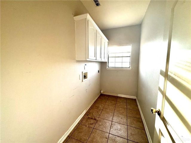 3326 Tulipan Avenue, Edinburg, TX 78542