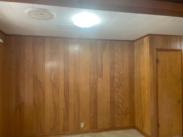 410 Hazel Ave, Rockdale, TX 76567