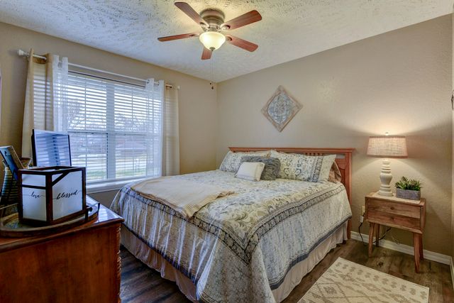 608 Cypress Avenue, Nixa, MO 65714