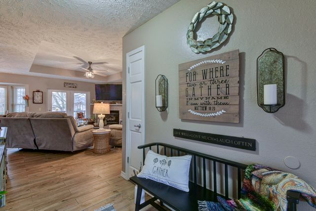 608 Cypress Avenue, Nixa, MO 65714