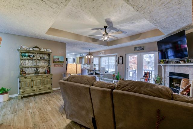 608 Cypress Avenue, Nixa, MO 65714