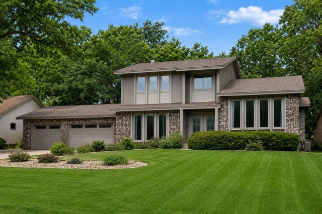 3170 12th Street NW, New Brighton, MN 55112