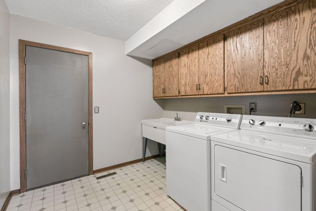 3170 12th Street NW, New Brighton, MN 55112