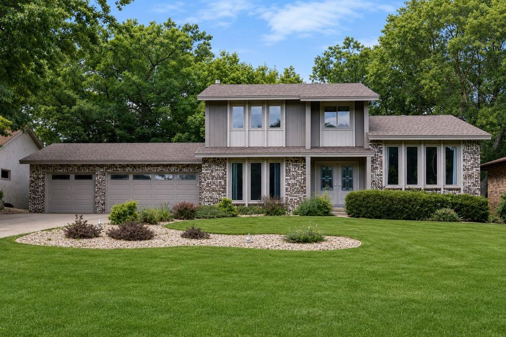 3170 12th Street NW, New Brighton, MN 55112