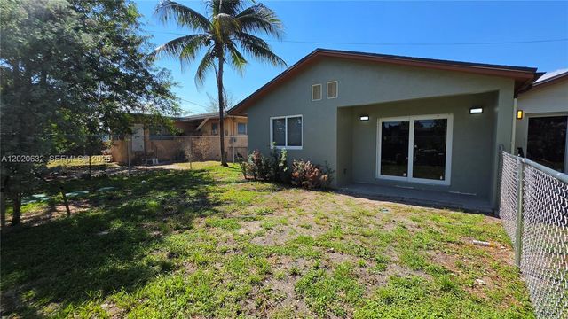 1068 NW 112th St 1068, Miami, FL 33168