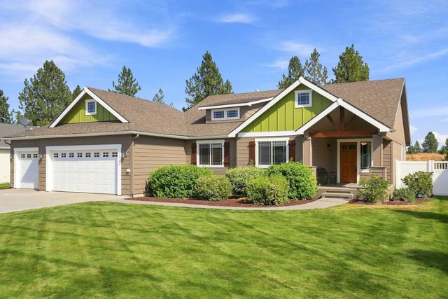 204 N Helstrom St, Deer Park, WA 99006 property photo