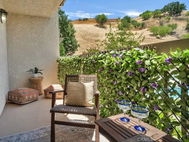 26008 Alizia Canyon C, Calabasas, CA 91302