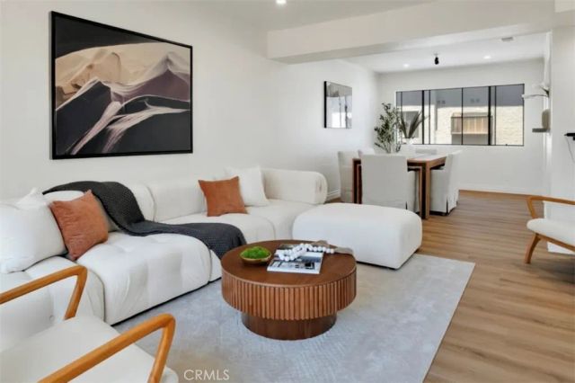 26008 Alizia Canyon C, Calabasas, CA 91302