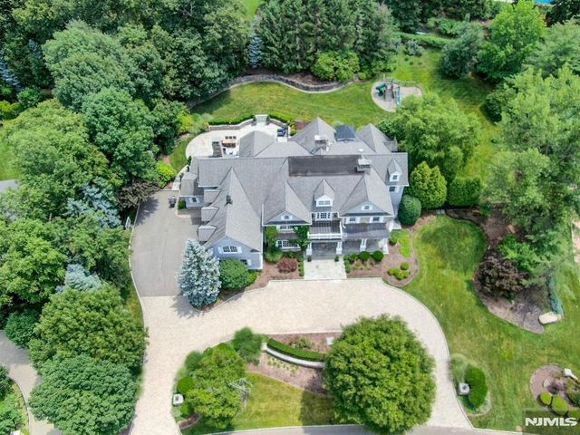 29 McGrath Drive, Cresskill, NJ 07626