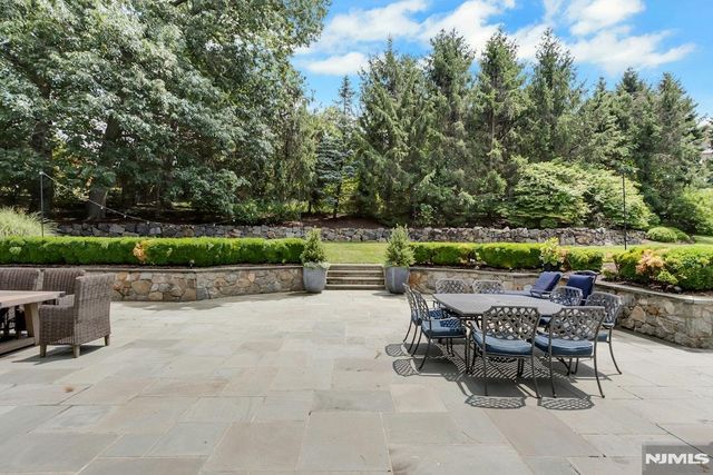 29 McGrath Drive, Cresskill, NJ 07626