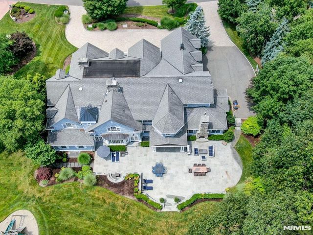 29 McGrath Drive, Cresskill, NJ 07626
