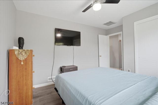 5 Ardsley Sq, Sayreville Boro, NJ 08859