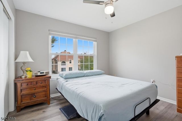 5 Ardsley Sq, Sayreville Boro, NJ 08859