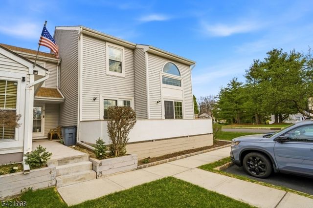 5 Ardsley Sq, Sayreville Boro, NJ 08859