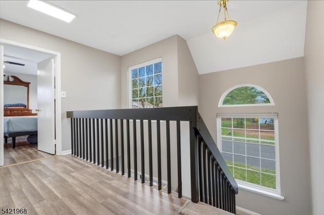 5 Ardsley Sq, Sayreville Boro, NJ 08859