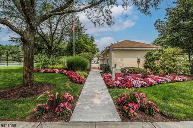 5 Ardsley Sq, Sayreville Boro, NJ 08859