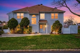 5 Ardsley Sq, Sayreville Boro, NJ 08859